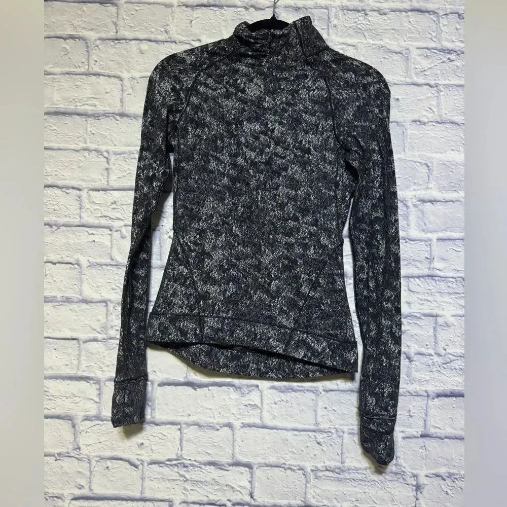 Lululemon Outrun the Elements 1/2 Zip in Misted Jacquard Black White